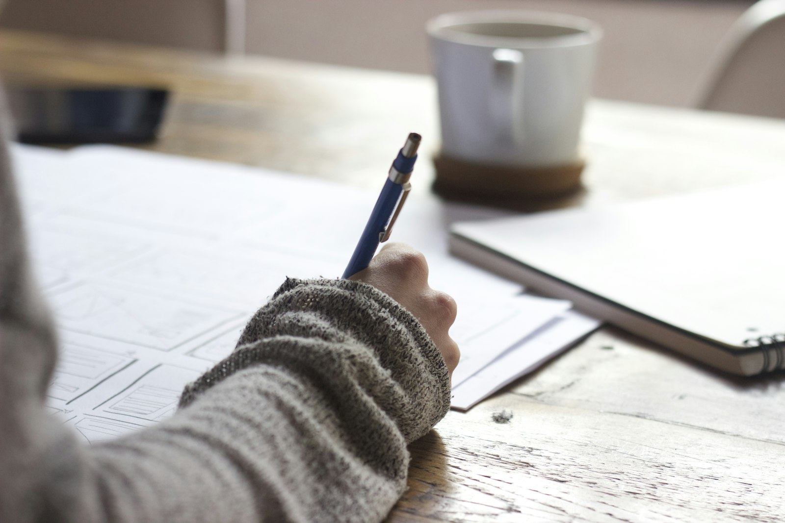 Mastering IELTS vs PTE Academic: Which English Proficiency Test is Best for Your Study Abroad Dreams?